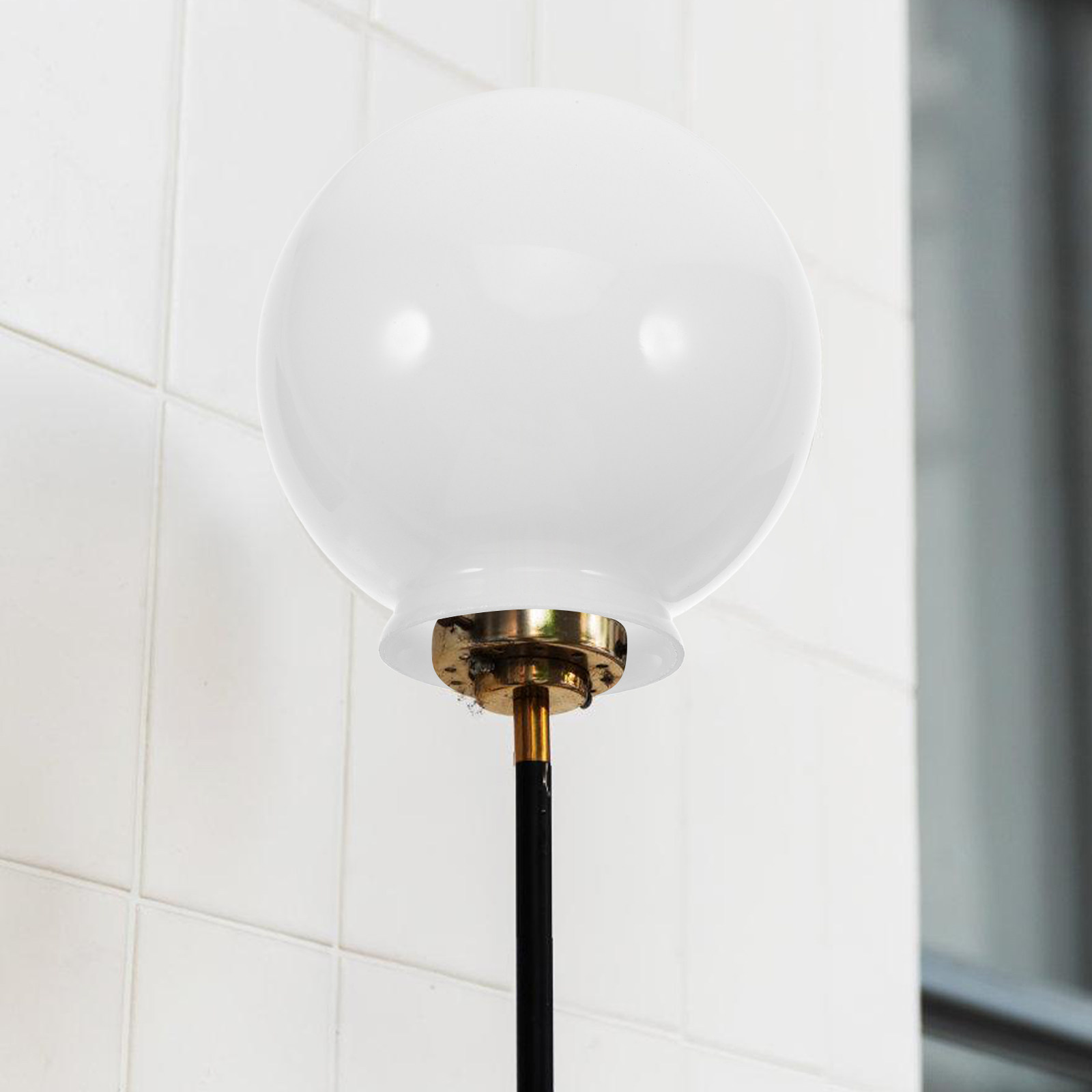 Round Opal White Glass Lamp Sh - Outdoor Lighting Glass Replacement recension och pris